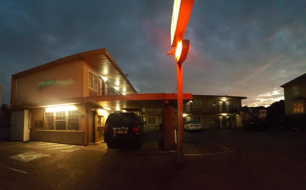 Palms Motel オークランド エクステリア 写真